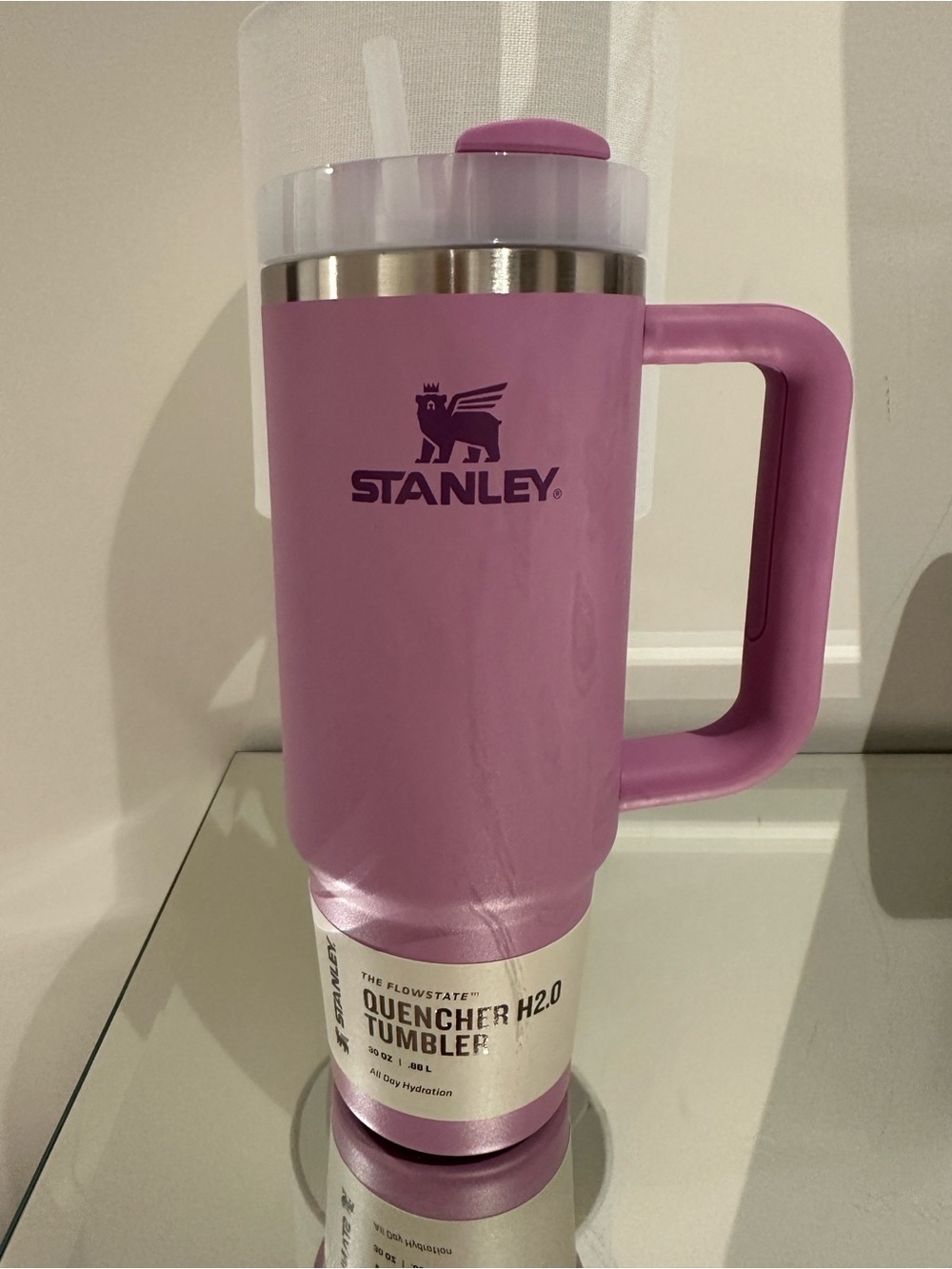 NWT Stanley 30 Ounce Lilac Travel Mug FlowState Tumbler with Handle and Straw